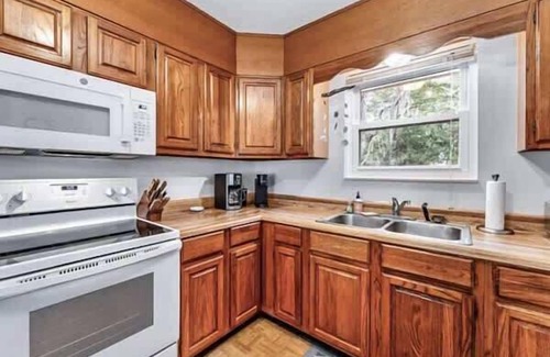 Eastpoint House | Bayfront- 2mins from Boat Launch