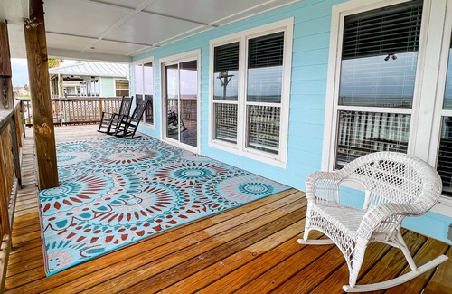 Rockport House | Bayfront beach house with amazing views, furnished deck, & dock