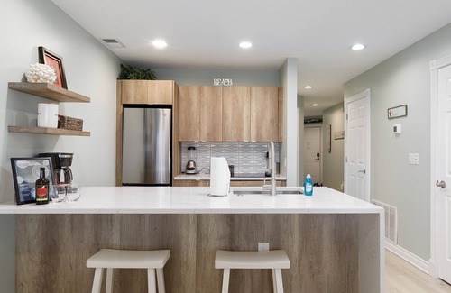 Traverse City Condo | Bayfront Bliss at the Beaches