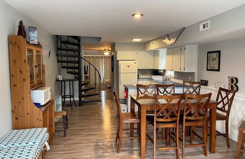 North End House | Bayfront Escape: 2-Bedroom Condo with Spectacular Bay Views in Ocean City, NJ!