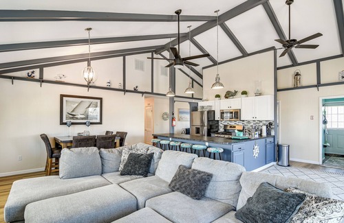 Forked River House | Bayfront Home w/Boat Dock & Deck in Forked River