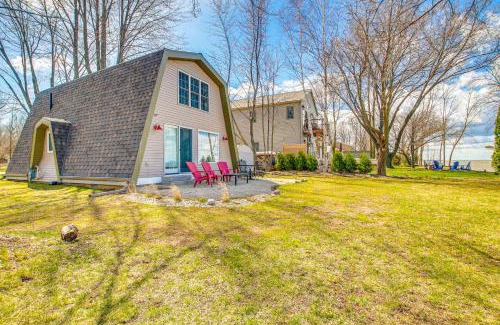 Kewaunee County House | Bayfront Luxemburg Cabin Rental with Private Beach!