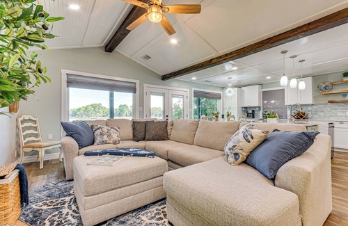 Florida Panhandle House | Bayfront Milton Retreat with Dock & Game Room