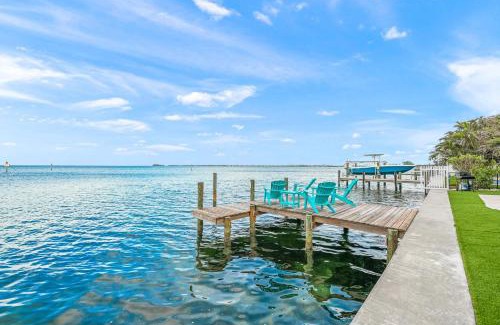 Holmes Beach House | Bayfront Paradise (AMIL)