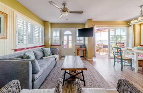 Mission Beach House | Bayfront Paradise- Bay Views & Boardwalk Patio