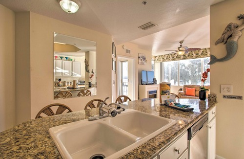 St. Petersburg - Clearwater Apartment | Bayfront Retreat: Private Balcony & Pool Access!