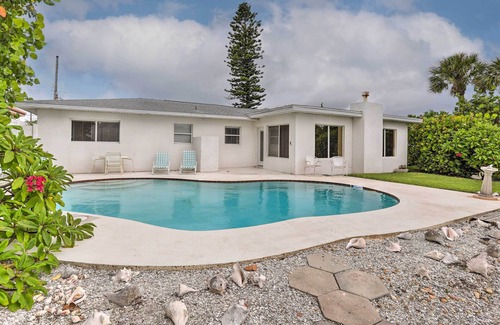 Belle Vista House | Bayfront St Pete Beach Home w/Outdoor Pool!