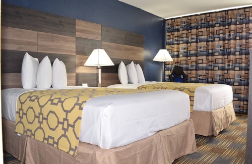 Addison Hotel | Baymont by Wyndham Addison