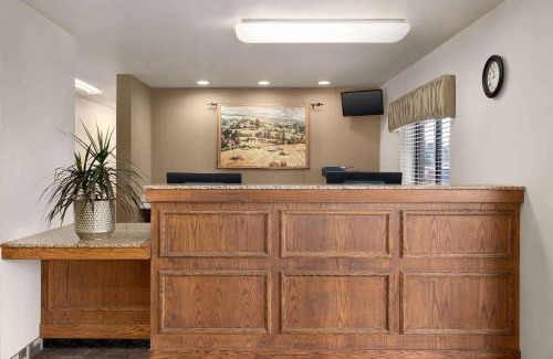 Cheektowaga Hotel | Baymont by Wyndham Buffalo