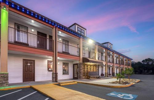 Commerce Hotel | Baymont by Wyndham Commerce GA Near Tanger Outlets Mall
