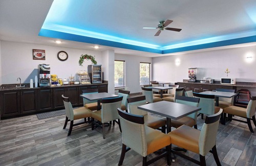 Creedmoor Hotel | Baymont by Wyndham Creedmoor