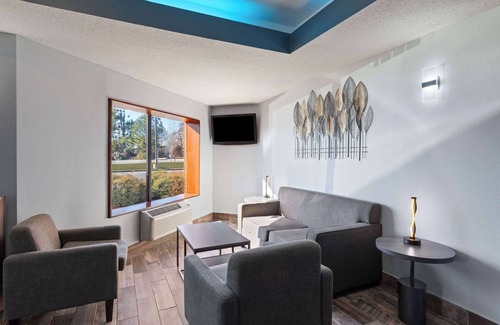 Creedmoor Hotel | Baymont by Wyndham Creedmoor