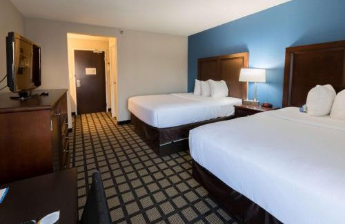 Romulus Hotel | Baymont by Wyndham Detroit Airport/Romulus