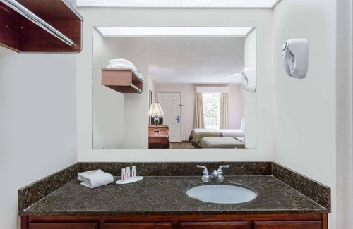 Eden Hotel | Baymont by Wyndham Eden
