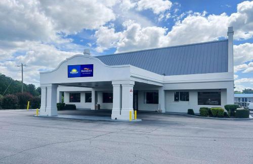 Emporia Hotel | Baymont by Wyndham Emporia VA