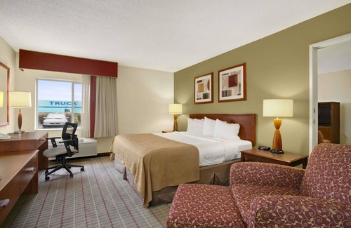 Haubstadt Hotel | Baymont by Wyndham Evansville North/Haubstadt