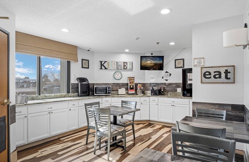 Fort Collins Hotel | Baymont by Wyndham Fort Collins