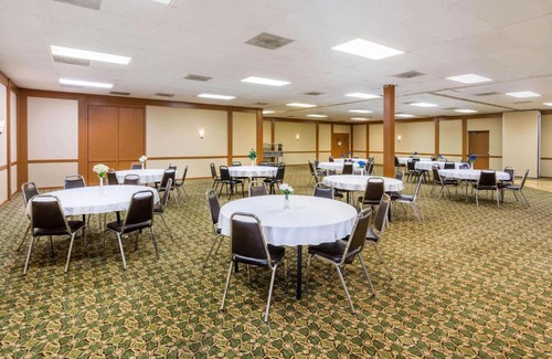 Fort Morgan Hotel | Baymont by Wyndham Fort Morgan