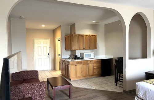US 290 Hotel | Baymont by Wyndham Houston Brookhollow
