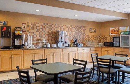 Indianapolis Hotel | Baymont by Wyndham Indianapolis East