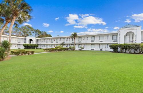 Northside Hotel | Baymont by Wyndham Jacksonville Airport