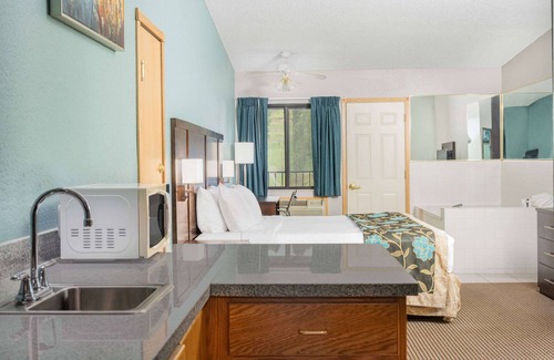 Keystone Hotel | Baymont by Wyndham Keystone Near Mt. Rushmore