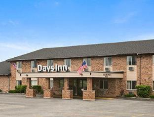 Manistee Hotel | Baymont by Wyndham Manistee