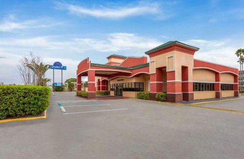 Southwest Orlando Hotel | Baymont by Wyndham Orlando North Millenia