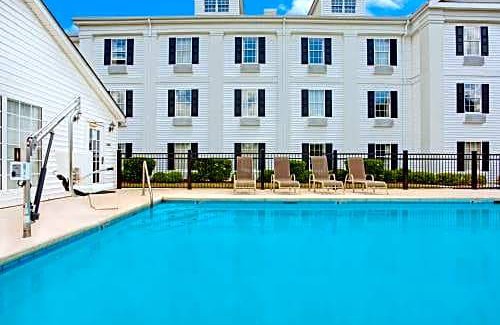 Pearl Hotel | Baymont by Wyndham Pearl