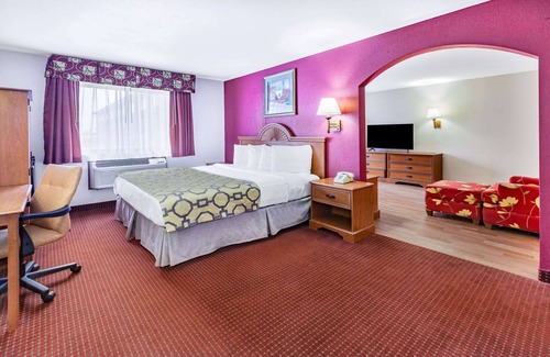 Perrysburg Hotel | Baymont by Wyndham Perrysburg/Toledo