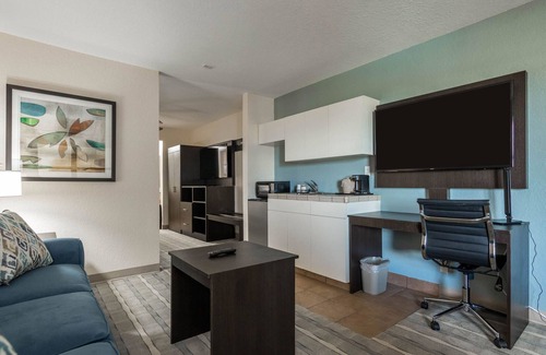 Punta Gorda Hotel | Baymont by Wyndham Punta Gorda/Port Charlotte