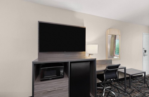 Richburg Hotel | Baymont by Wyndham Richburg/Chester Area