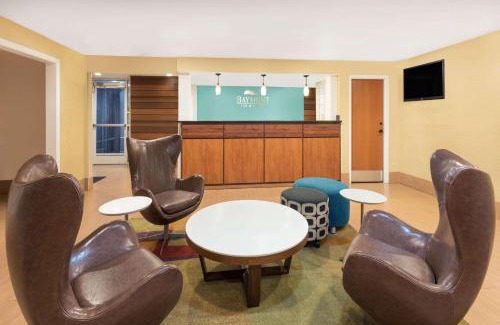 Savannah Hotel | Baymont by Wyndham Savannah Midtown