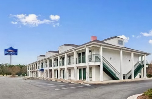 Smithfield Hotel | Baymont by Wyndham Smithfield