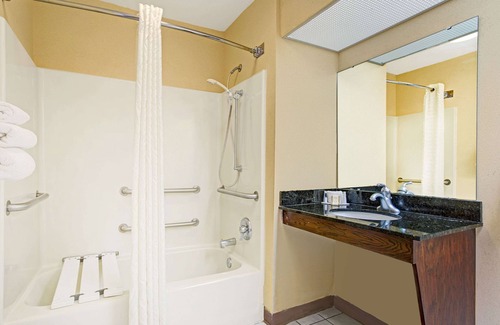 Smithfield Hotel | Baymont by Wyndham Smithfield