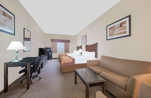 Ira Hotel | Baymont by Wyndham Snyder