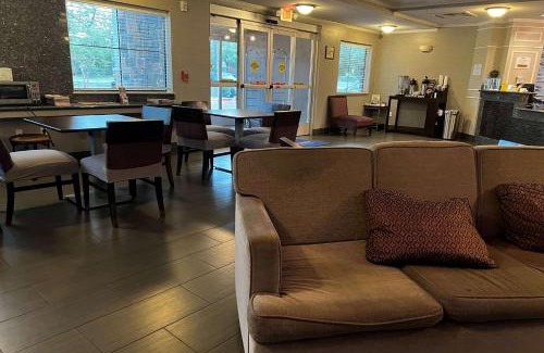 College Station Hotel | Baymont by Wyndham College Station
