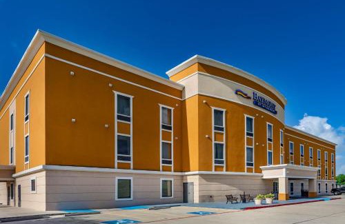Victoria Hotel | Baymont by Wyndham Victoria