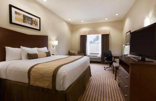 Victoria Hotel | Baymont by Wyndham Victoria