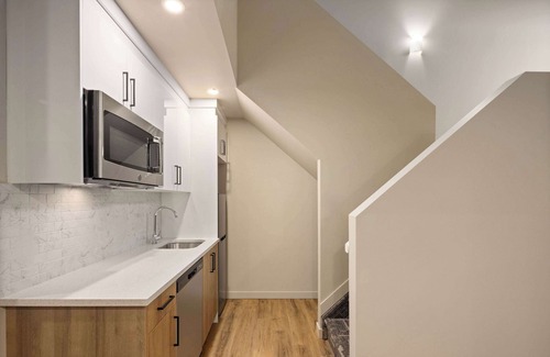 West Edmonton Hotel | Baymont By Wyndham West Edmonton