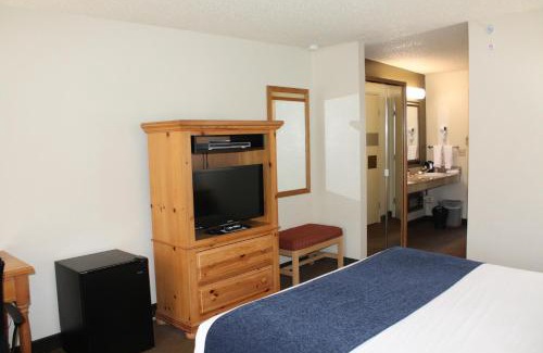 Buena Hotel | Baymont by Wyndham Yakima Riverfront