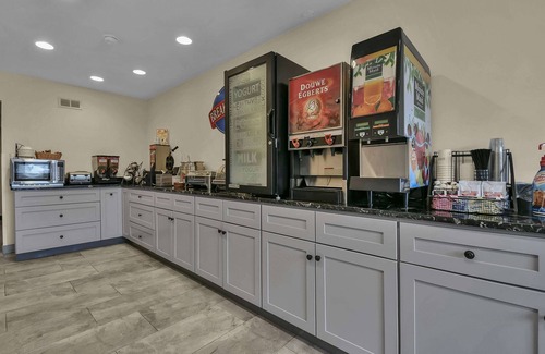 Zanesville Hotel | Baymont by Wyndham Zanesville