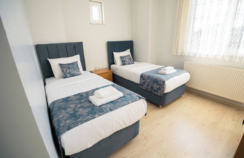 Trabzon Apartment | Bayrak Apartmanı Downtown Bayrak Residences Cumhuriyet Muhittin Sk. No:11, 61050