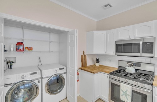Keansburg House | Bayshore Bungalow - Your Perfect Beachside Escape