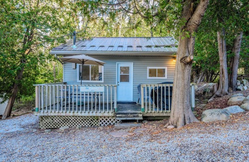 Wiarton Cottage | Bayshore Cottages: The Oahu