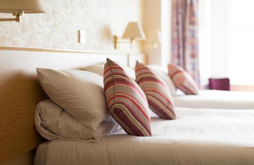 Sandown Hotel | Bayshore Hotel