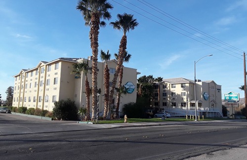 Laughlin Hotel | Bayshore Inn