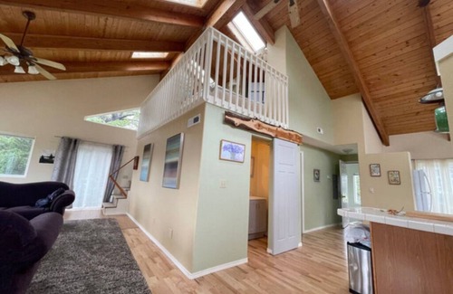 Tokeland Apartment | Bayshore Loft House w/queen beds