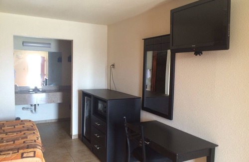 La Porte Hotel | Bayshore Motel