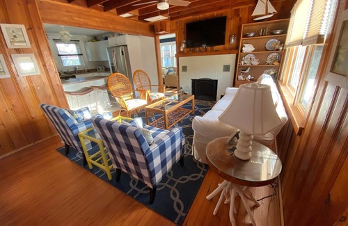 North Beach Haven House | Bayside 2 bedroom in Brant Beach. Beautiful views of the sunset!